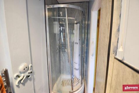 DOWNSTAIRS SHOWER ROOM