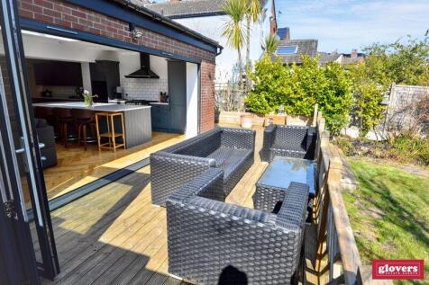 BACK GARDEN