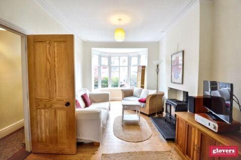 THROUGH LOUNGE