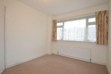 FRONT BEDROOM