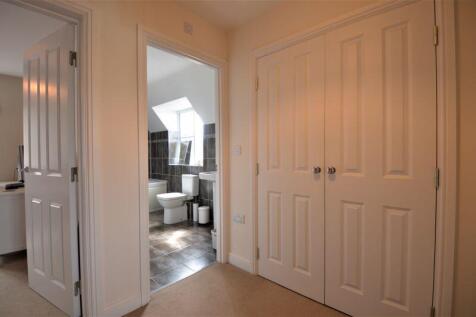 2ND FLOOR LANDING