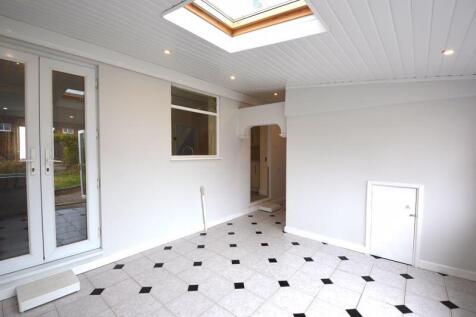 GARDEN ROOM