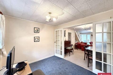 OFFICE / STUDY