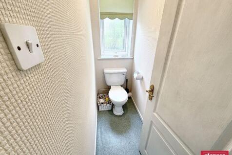 SEPARATE WC