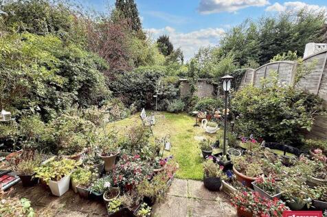 BACK GARDEN