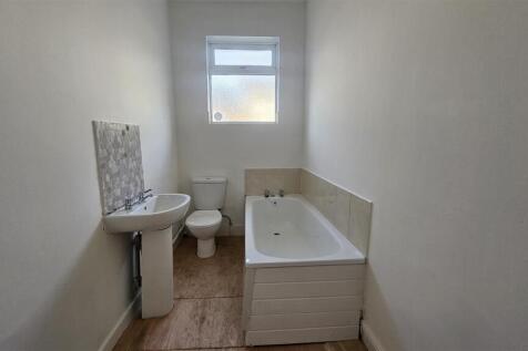 Wood Effect Lino to be Fitted