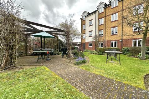Communal Grounds