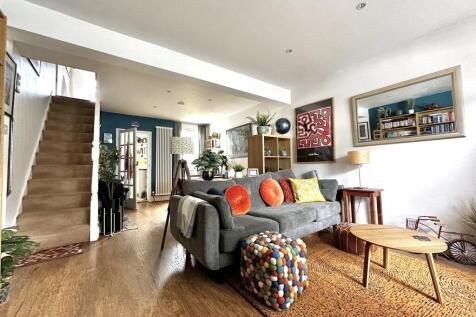 Living Room Cont&#39;d