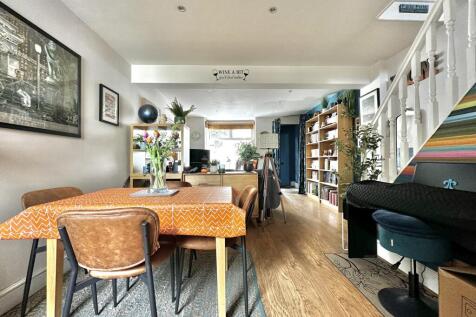 Dining Room Cont&#39;d