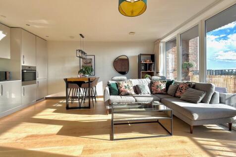 Living/Dining Area