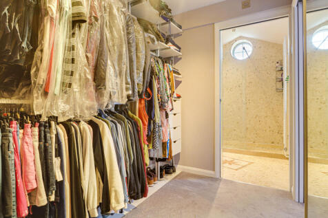 Dressing area