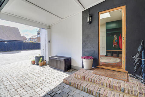 Entrance to hallway