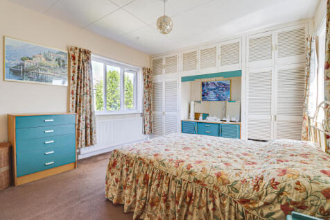 Principal bedroom