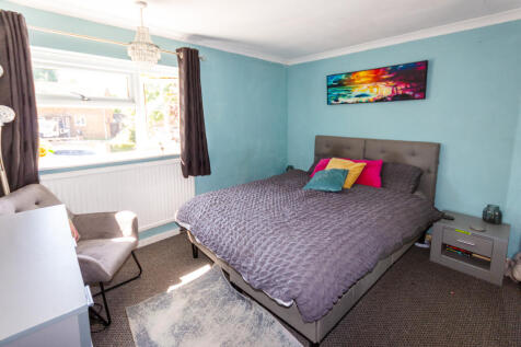 Principal bedroom