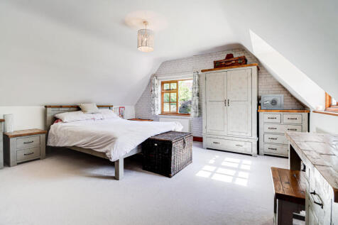 Principal bedroom