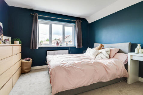 Principal bedroom