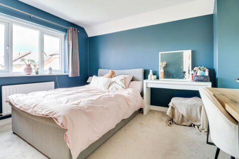 Principal bedroom