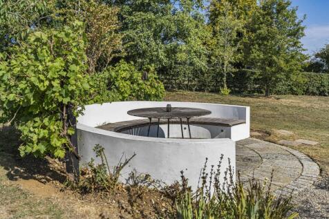 Seating Garden