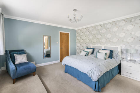 Principal bedroom