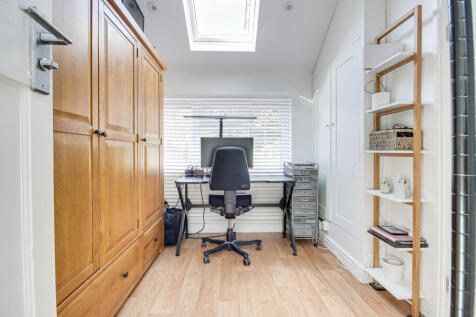 Office/Bedroom 3