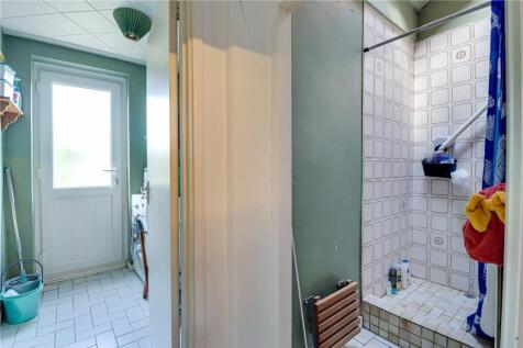 Utility/Shower