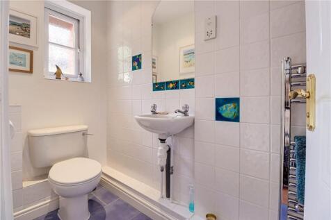 Cloakroom/Shower