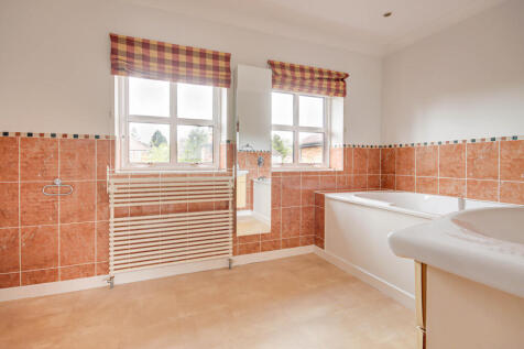 Ensuite Bathroom