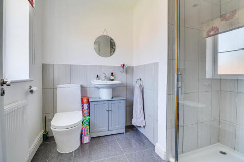 En suite Shower Room