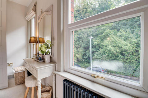 Principal bedroom