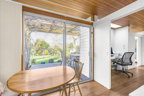 Breakfast Room