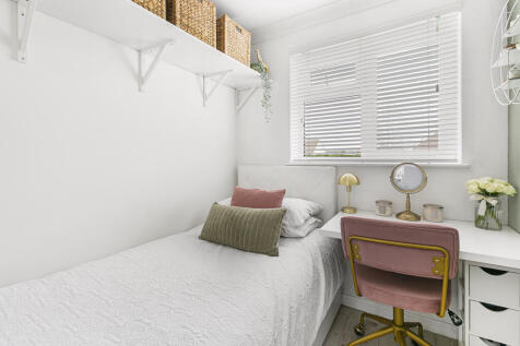 Bedroom/Study