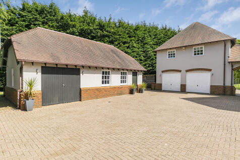 Annex &amp; Garage