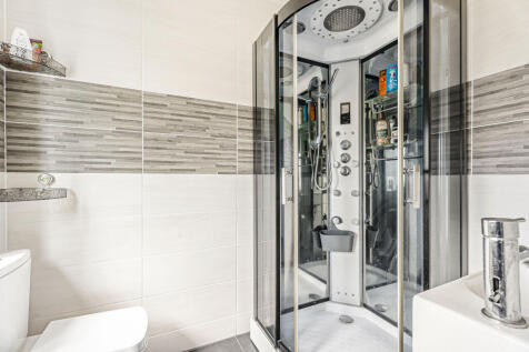Gym Shower