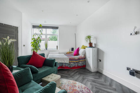 Living/Bedroom