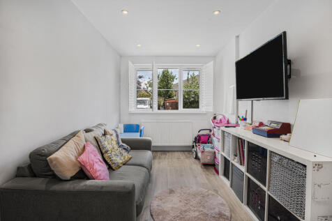 Playroom/Reception Room