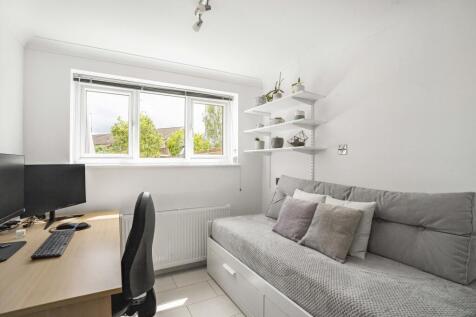 Bedroom/Study