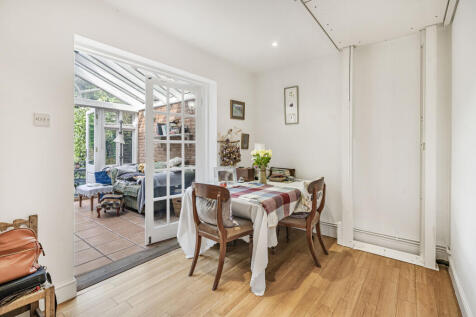 Breakfast Room