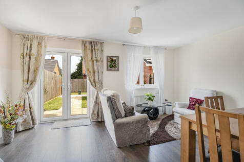 Dining/Sitting Area