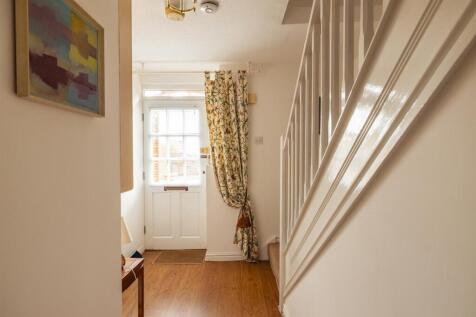 23 Scholars Court-7.jpg