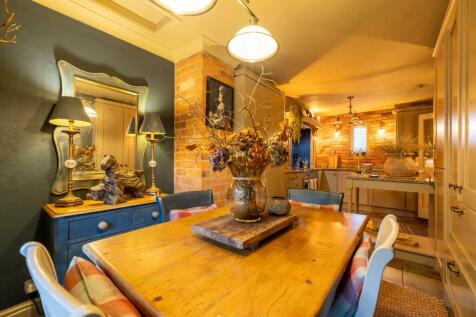 The Coach House-26.jpg