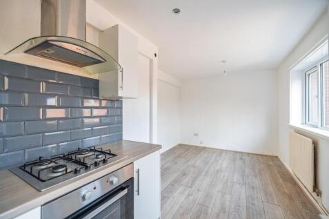 9 Churchill Way-13.jpg