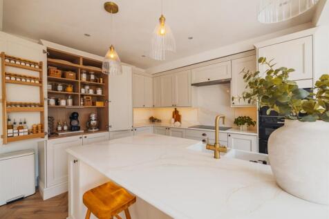 126 Brom Village Rd-24.jpg