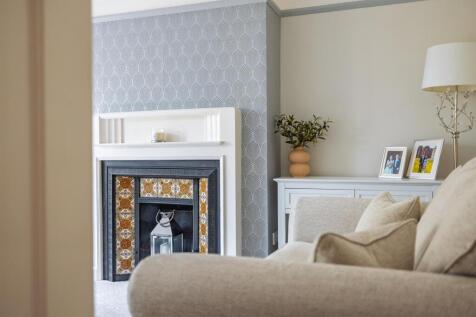 44 Hillfield Drive-14.jpg