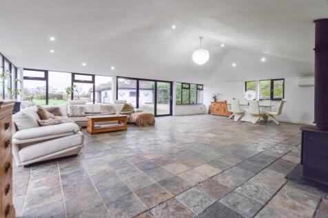 Constables - White Cottage-8.jpg