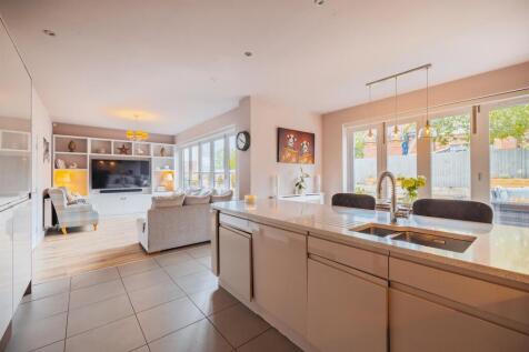 2 George Drive-26.jpg