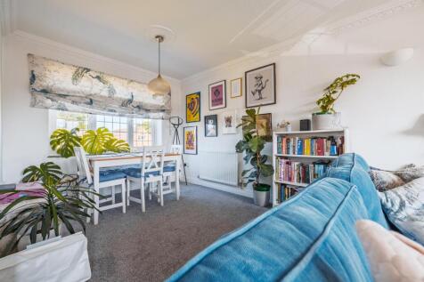 8 Ashtree Farm Court-28.jpg