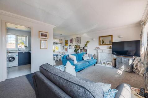 8 Ashtree Farm Court-27.jpg