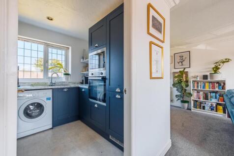 8 Ashtree Farm Court-23.jpg