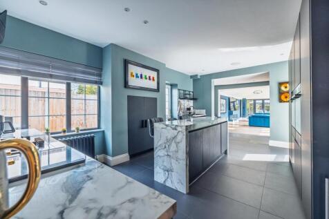 13 Chester Rd-19.jpg