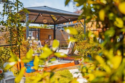 4 Bushell Close-12.jpg